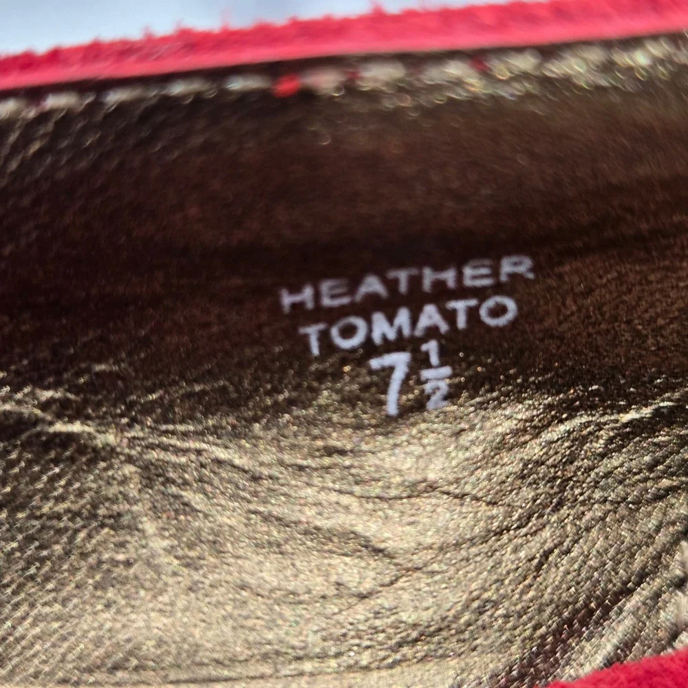 Donald J Pliner Heather Pumps Womens 7.5 Tomato Red Suede Covered Wedge Heels